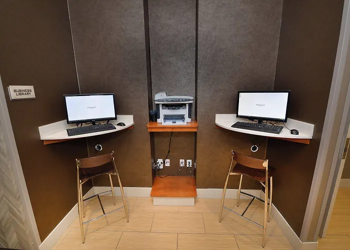 Springhill Suites By Marriott Grand Forks